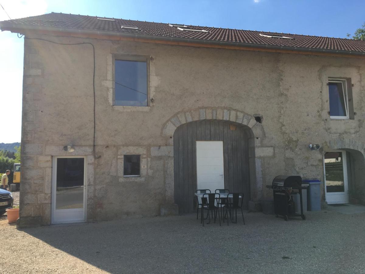 La Chambre Du Tonneau Montigny-sur-l'Ain Экстерьер фото