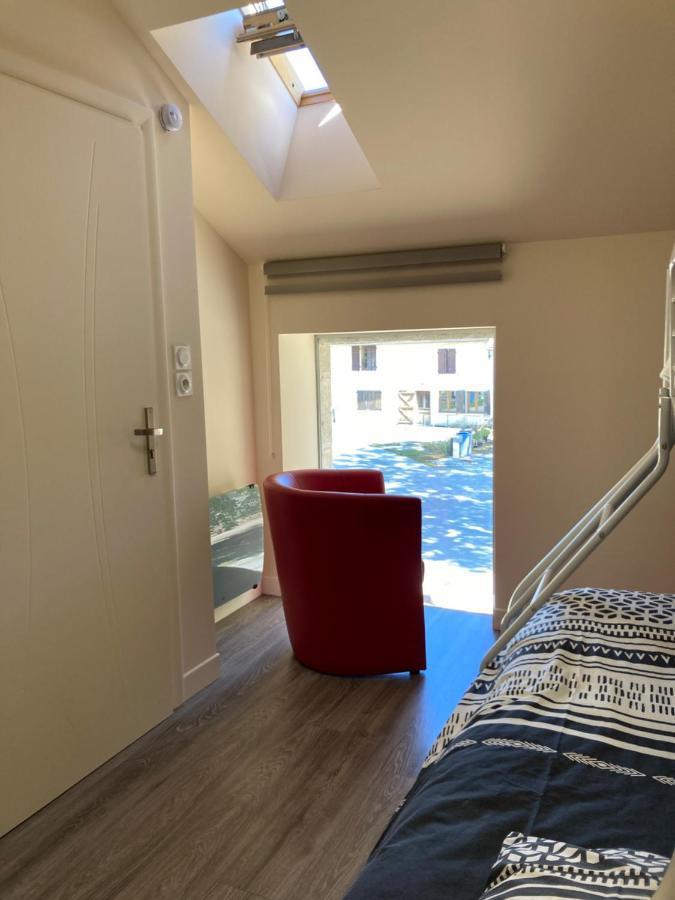 La Chambre Du Tonneau Montigny-sur-l'Ain Экстерьер фото