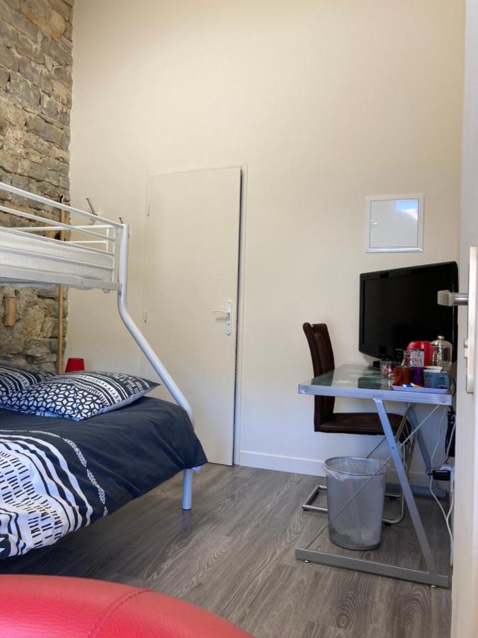 La Chambre Du Tonneau Montigny-sur-l'Ain Экстерьер фото